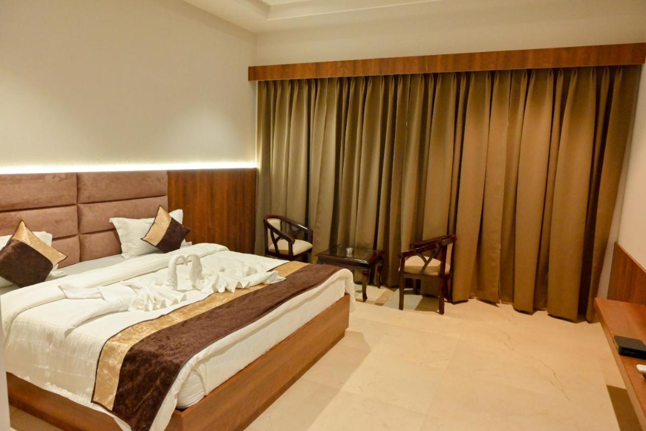Md Farms And Resorts Матхура Экстерьер фото