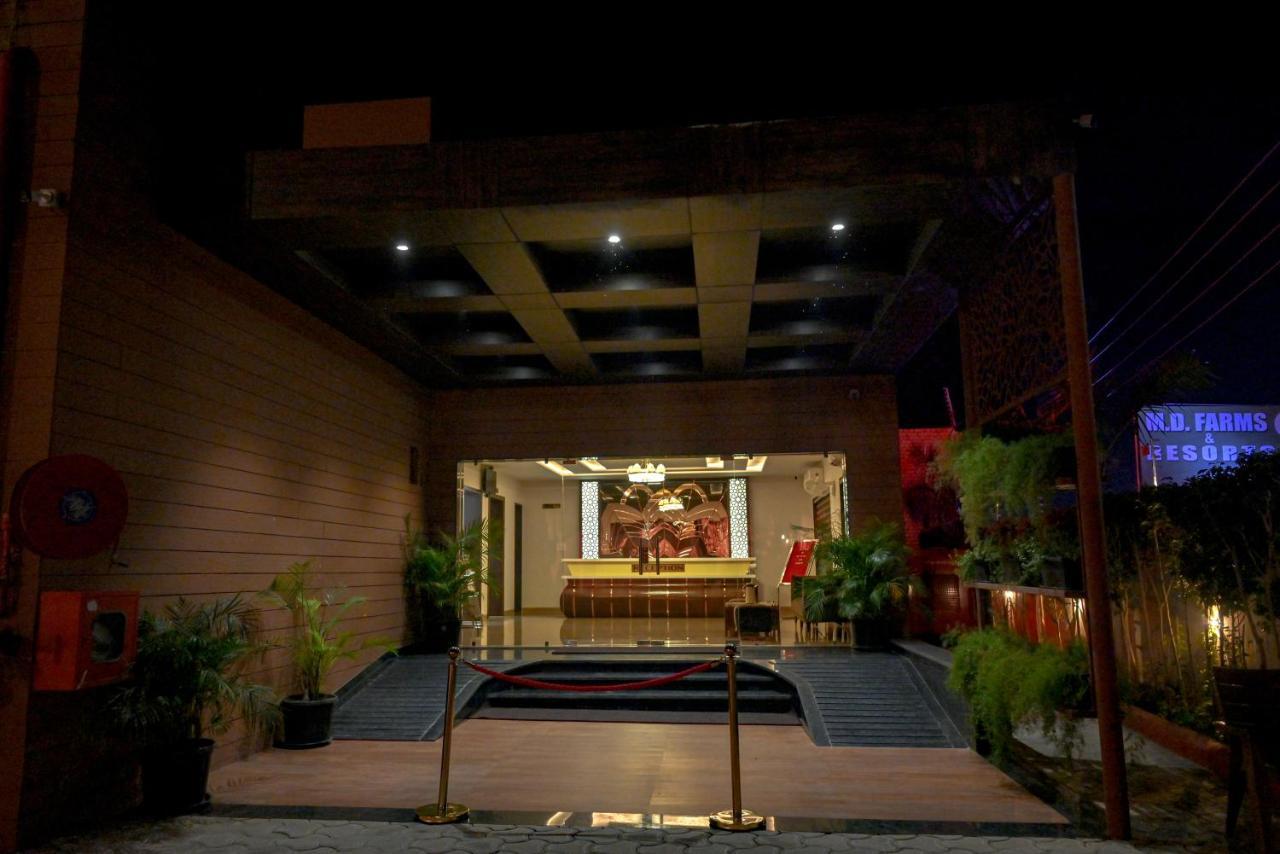 Md Farms And Resorts Матхура Экстерьер фото